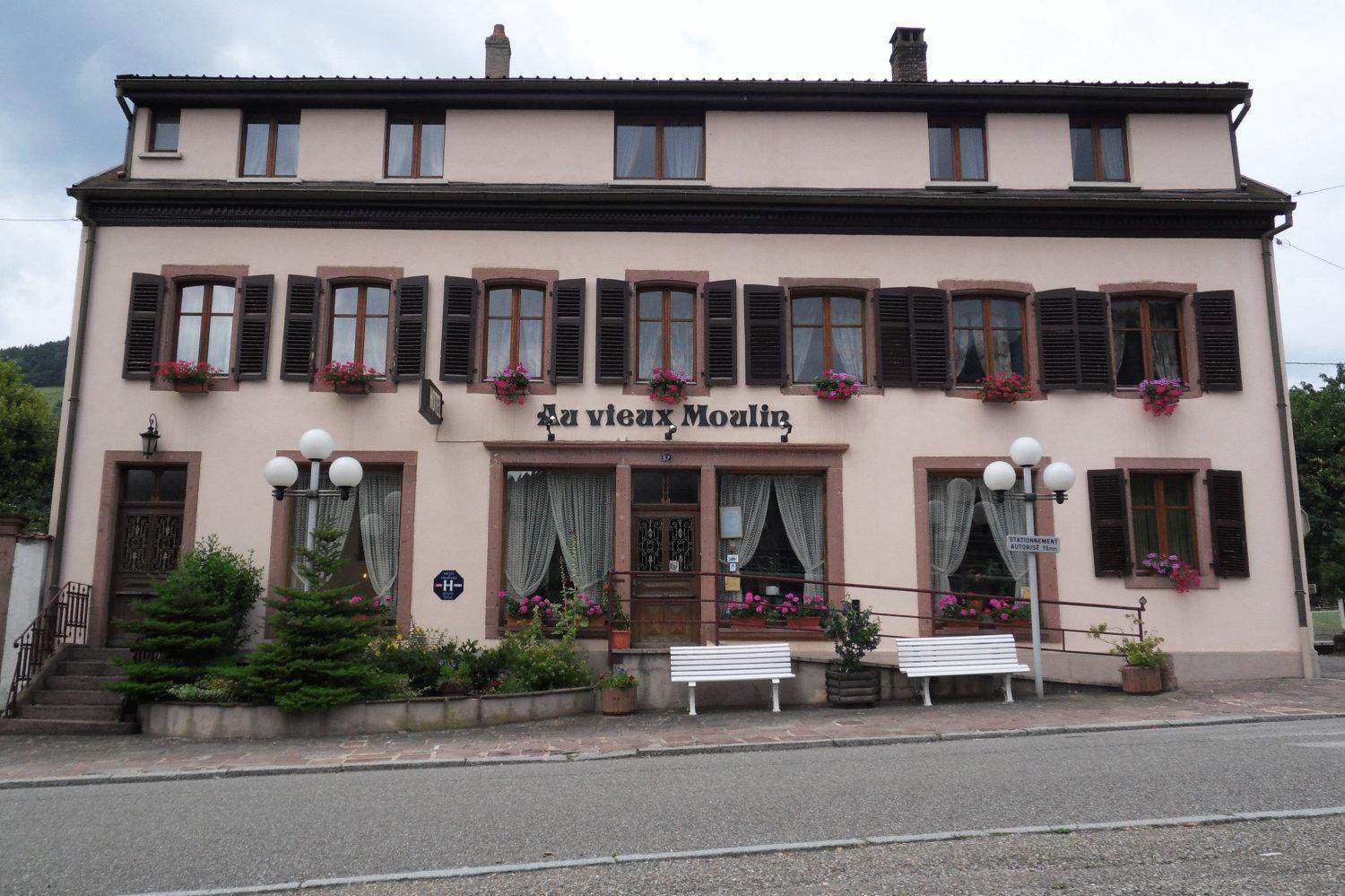 Hotel Au Vieux Moulin Lapoutroie Exterior photo